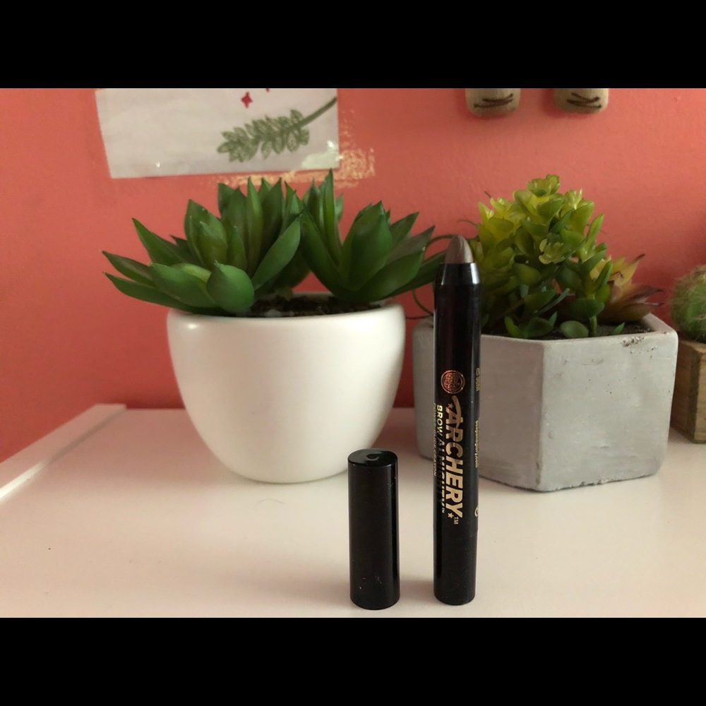 NWOT BROWN BROW PENCIL
